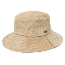 Панамы и шляпы