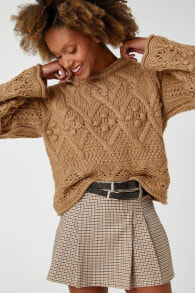 Women's sweaters and cardigans