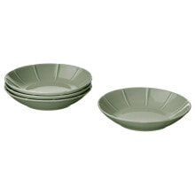 Dishes and salad bowls for serving