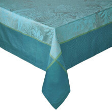 Tablecloths and napkins