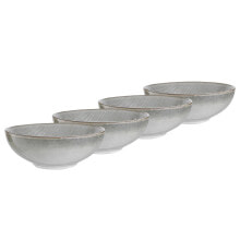 Dishes and salad bowls for serving