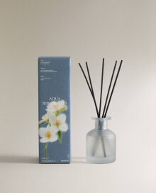 Aromatic diffusers and candles