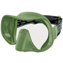 Masks and snorkels for scuba diving