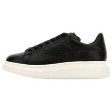 Alexander McQueen Casual Shoes Men Low-Top Black