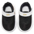 NIKE Team Hustle D 10 TD trainers