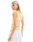 Фото #3 товара Daisy Street fitted vest in retro yellow with hibiscus flower