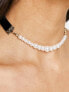 Фото #2 товара ASOS DESIGN choker necklace with pearl detail