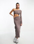 Фото #1 товара Bershka – Midikleid in Taupe mit One-Shoulder-Ärmel und Zierausschnitt