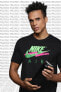 Фото #3 товара Men's Sportswear Dna Futura T-shirt Baskılı Siyah Tişört