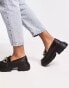 Фото #4 товара Pimkie chunky loafer with gold chain detail in black