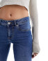 Фото #8 товара Vero Moda Alia mid rise skinny jeans with bum sculpt detail in medium blue