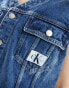 Фото #4 товара Calvin Klein Jeans denim badge logo vest in mid wash