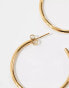 ASOS DESIGN waterproof stainless steel hoop earrings with skinny detail in gold tone Золотистый - фото #3