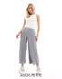 Фото #1 товара ASOS DESIGN Petite plisse wide trouser culottes in grey marl