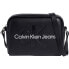 ფოტო #1 პროდუქტის CALVIN KLEIN JEANS Sculpted Camera Bag18 Mono Crossbody