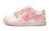 Фото #2 товара 【定制球鞋】 Nike Dunk Low OKHR 美乐蒂 做旧Vibe风 爱心 小花 解构风 低帮 板鞋 GS 粉白 / Кроссовки Nike Dunk Low DH9765-100