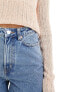 Weekday Rowe high waisted denim mom short in 90's blue 90-е синие, W30 - фото #7