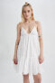 Фото #1 товара V Yaka Brode Askılı Beyaz Mini Elbise Z8300az23sm