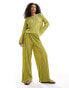 Фото #1 товара Pieces plisse wide leg trouser co-ord in green