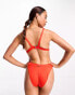 Фото #2 товара Nike Swimming – Essentials – Bustier-Bikinioberteil in Rot