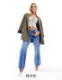 Фото #2 товара River Island Petite 90s straight jean in midwash blue