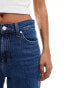 Tommy Jeans Betsy mid rise straight jeans in dark wash Dunkles Denim, W26 L32 - фото #4