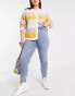Фото #6 товара Pieces Curve Kesia high waisted Mom jeans in bleach wash