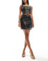 Фото #2 товара Urban Revivo washed faux leather mini skirt in black