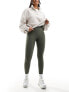 Фото #1 товара In The Style high waisted ribbed leggings in khaki