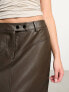 Фото #3 товара NA-KD faux leather midi skirt in dark olive