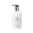 Фото #1 товара Лосьон для тела увлажняющий Molton Brown Coastal Cypress&Sea Fennel 300 мл