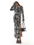 Фото #1 товара Extro & Vert plisse maxi dress in abstract print