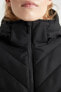Фото #21 товара Куртка женская Defacto Fit Su Itici Slim Fit с капюшоном