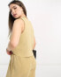 4th & Reckless Petite exclusive plisse waistcoat co-ord in camel Бежевый, 36 - фото #2