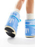 Moon Boot mid ankle snow boots in blue