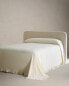 Bedspread with pleated ruffle