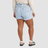 Фото #2 товара Levi's Women's Plus Size 501 Original High-Rise Jean Shorts - Ojai Top 22