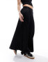 Y.A.S satin pleated midi skirt in black 2XL - фото #6