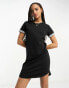 JDY – Kurzes T-Shirt-Kleid in Schwarz