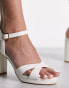 Фото #2 товара New Look cross over heeled sandal in white