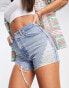 Topshop Tall – Mom-Shorts in A-Linie in Mittelblau mit Zierrissen