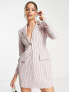 Женское мини-платье ASOS Tall ASOS DESIGN Tall Figurbetontes Mini-Blazerkleid in Rosa mit Nadelstreifen und Schulterpolstern Pink Pinstripe, US 4 - фото #7