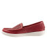 Фото #4 товара Trotters Audrey T2211-601 Womens Red Leather Slip On Loafer Flats Shoes 8