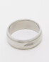 Фото #4 товара ASOS DESIGN waterproof stainless steel band ring with horizontal embossed design in silver tone