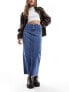 Фото #1 товара Vero Moda split front maxi skirt with side pockets in dark blue denim