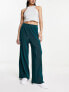 Фото #4 товара Urban Revivo plisse trousers in green