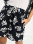 ASOS DESIGN – Shorts im Boxer-Design mit Blumenmuster und Leinenanteil, Kombiteil
