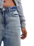 Фото #2 товара Bershka high waisted super baggy jeans in mid blue dirty wash