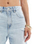 Фото #5 товара Stradivarius Petite denim dad short with rips in light blue