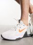 Nike Training – Air Max Alpha 5 – Sneaker in Triple-Grau